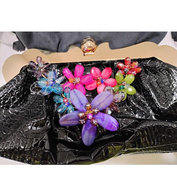 3d Floral Bead design special occasion handbag - Picture 2 of 10